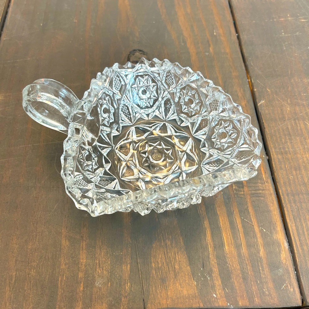 Vintage Crystal Saw Tooth Star‎ Nut Candy Trinket Dish with handle 6" W Heavy